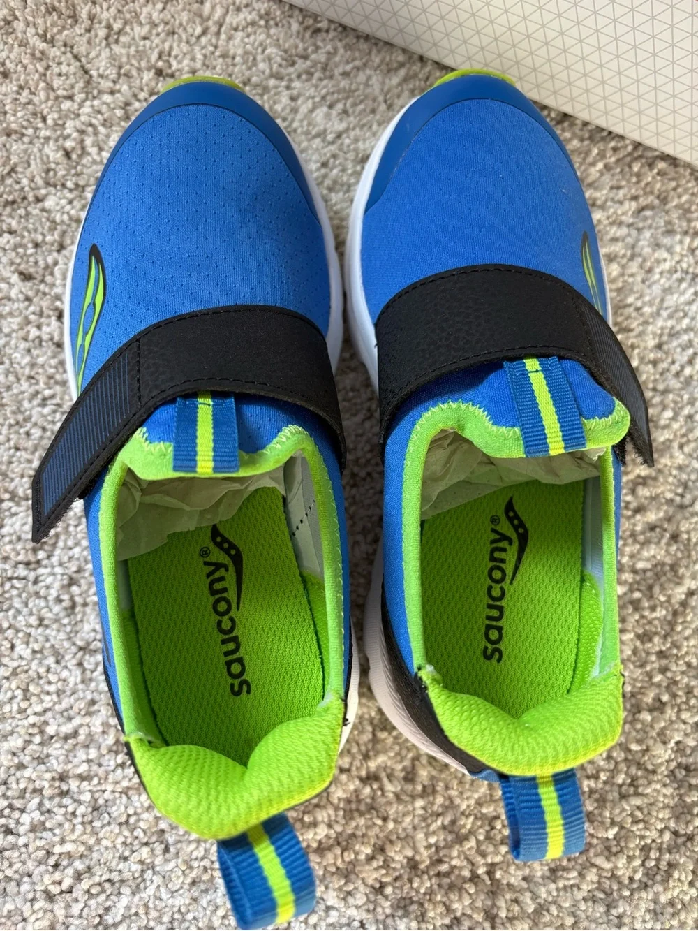 New Saucony Kids Breeze Sport JR sneakers Hook-Loop Slip-On little boy sz 1